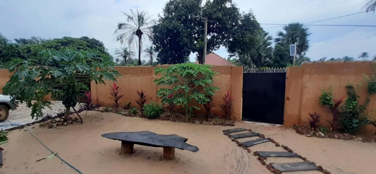 Pombo Kunda Vila Sanyang Exterior foto