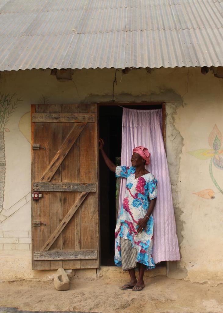 Pombo Kunda Vila Sanyang Exterior foto