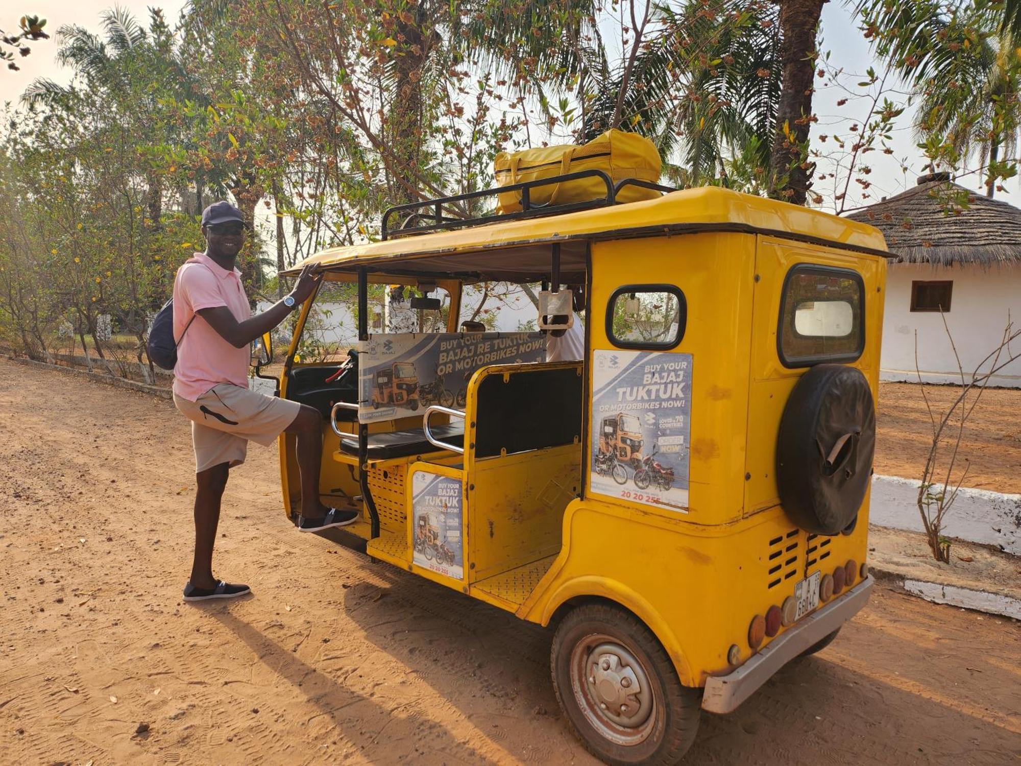 Pombo Kunda Vila Sanyang Exterior foto